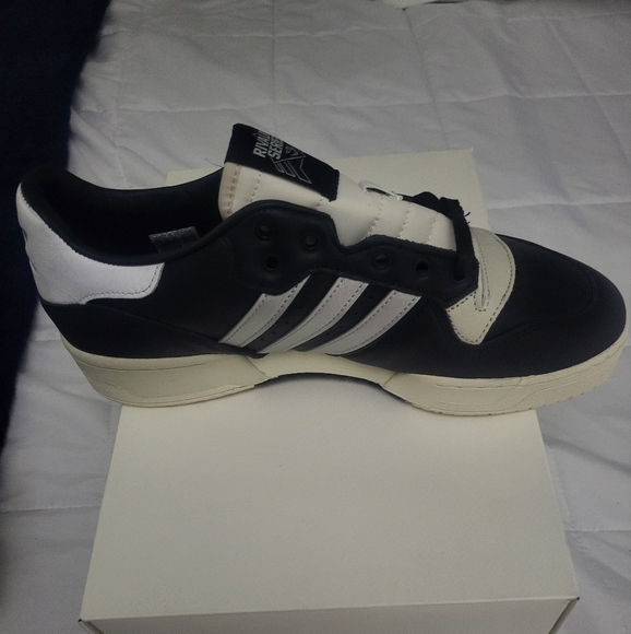 Adidas Rivalry  Consortium - Picture 4 of 12